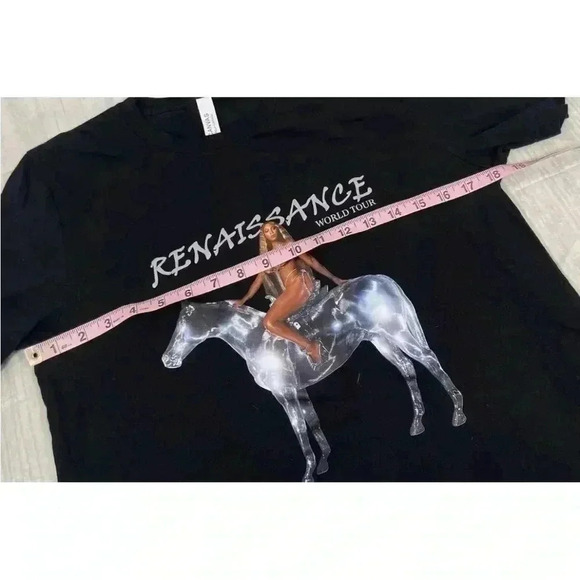 2023 Beyonce Renaissance Official World Tour Concert T-Shirt Billboard Size M - Picture 10 of 12